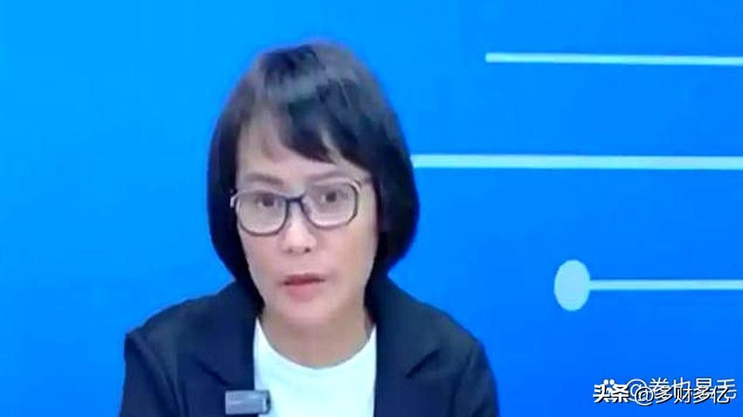 全网破防！台湾老师一句真心话遭约谈，竟意外找回百年失传家族根脉
 
台湾女老师一