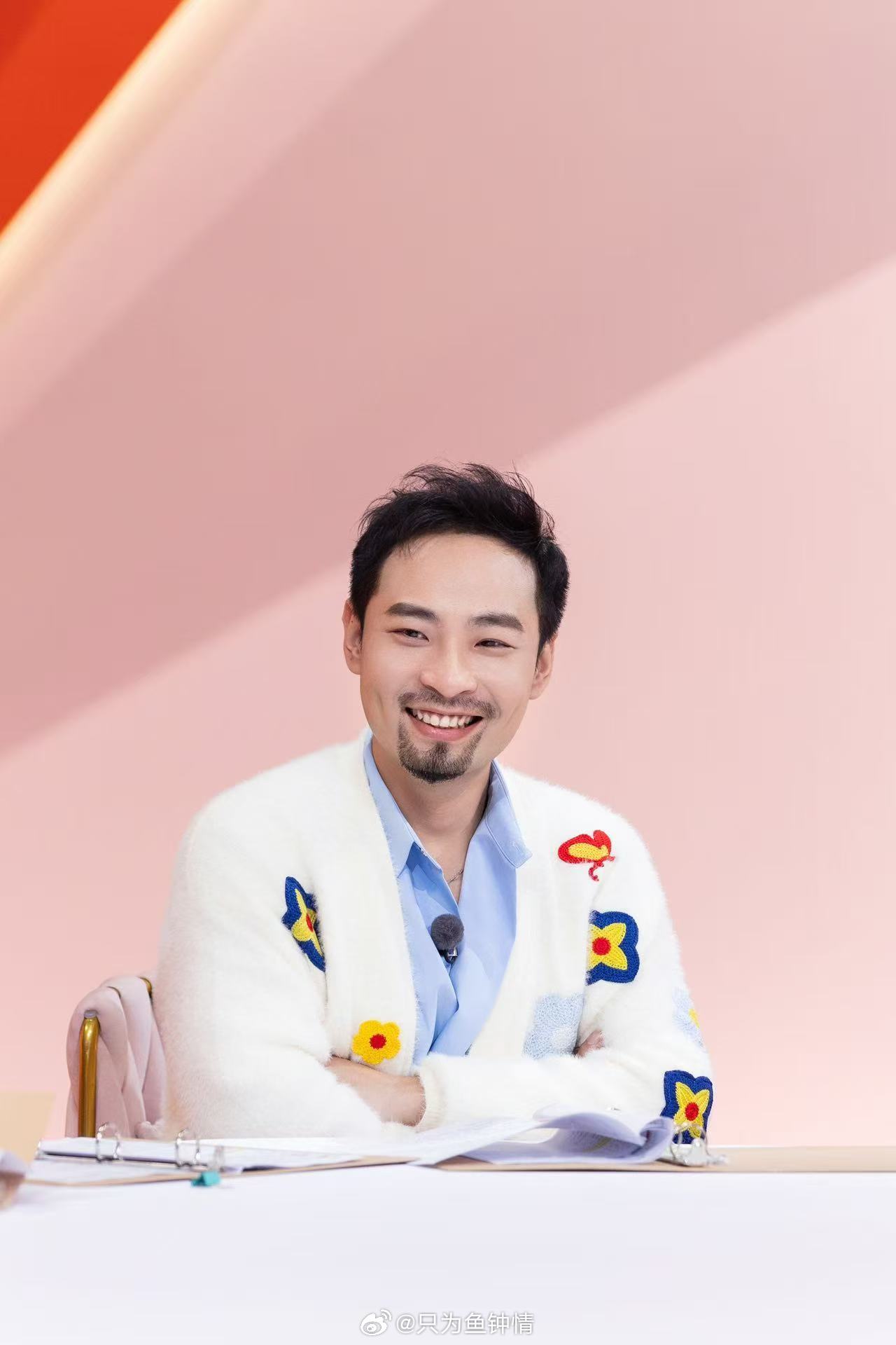 宋木子打入十个勤天妈妈群十个勤天妈妈开团宋木子秒跟 《你真棒》这首歌，建议列入家