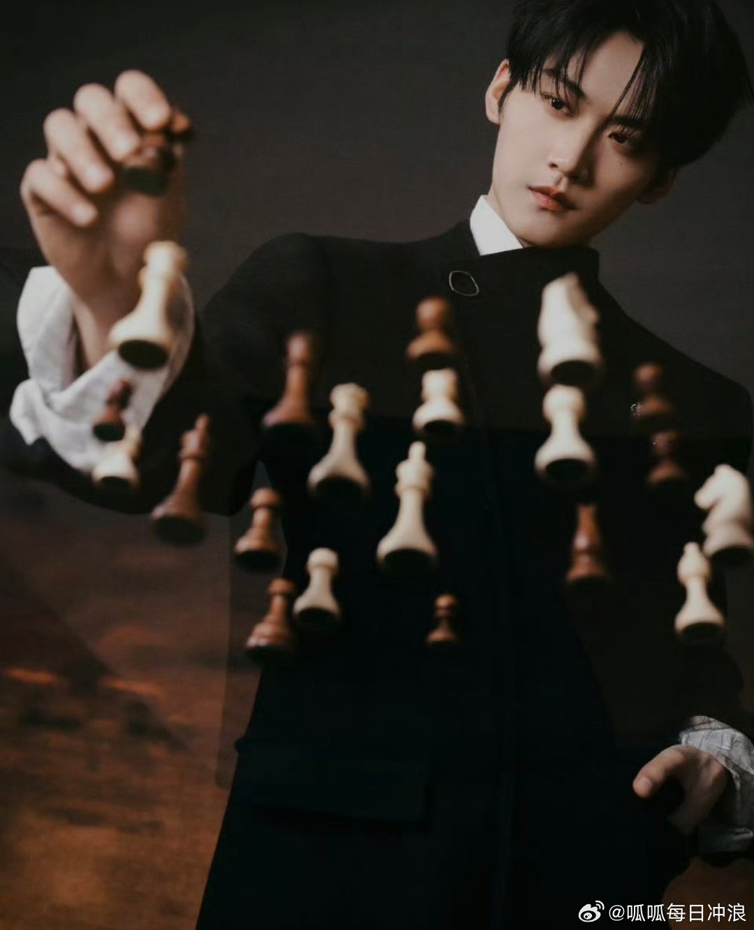 张凌赫、周柯宇、王安宇、宋威龙、刘宇，微博之夜男明星继续出图～ 