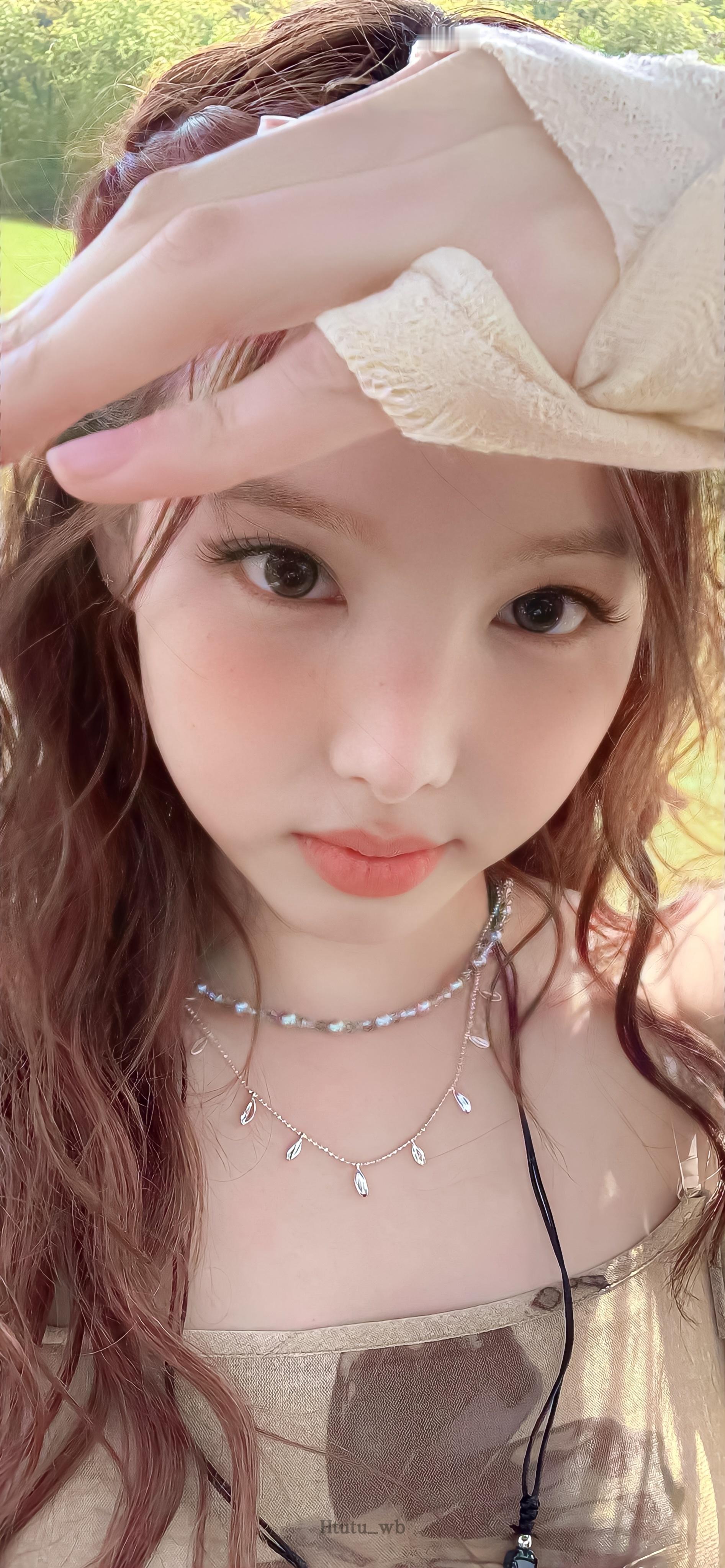 林娜琏𝑵𝒂𝒚𝒆𝒐𝒏壁纸更新啦～🧸🐰🍓 ​​​