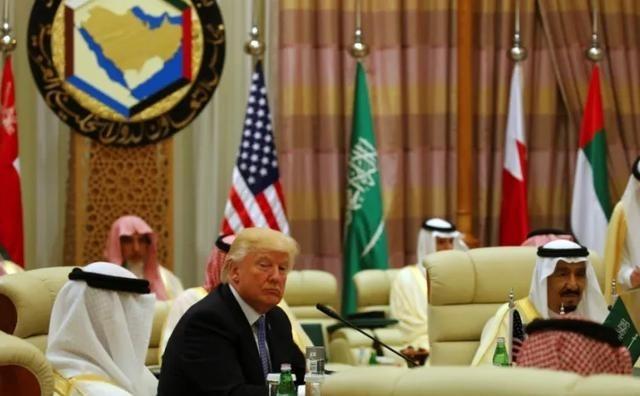 特朗普或对海湾盟友开出“天价账单”：若想停战，就掏2.5万亿
美国对伊朗军事行动