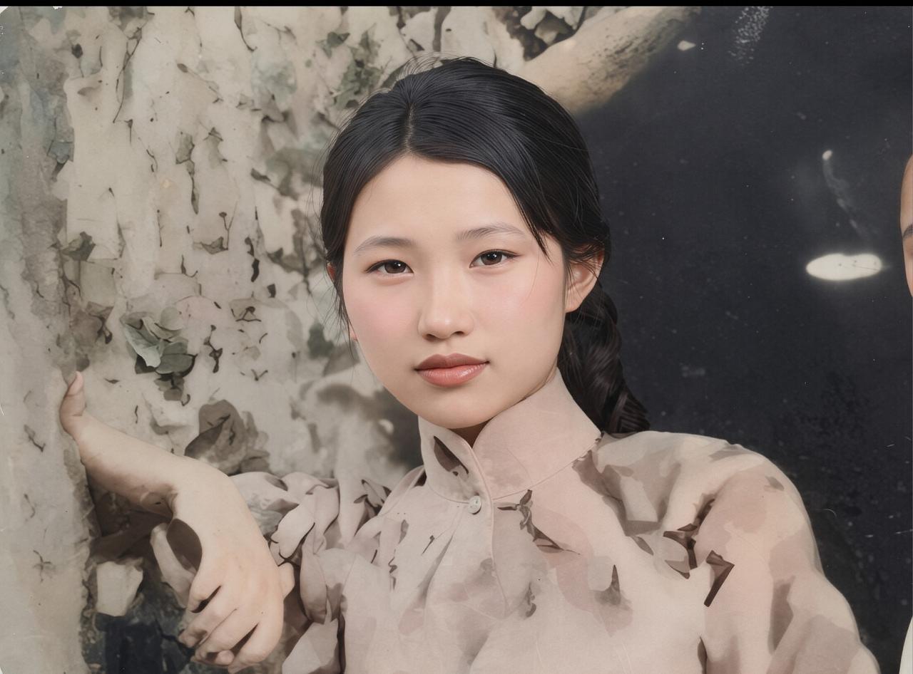 1928年，赵一荻16岁的一张留影，美若天仙，气质非凡！