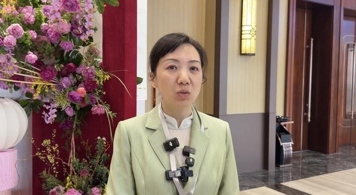 《百家讲坛》主讲人和溪：洛阳牡丹是写在史书里的雍容华贵，承载着古都千年的文脉与风