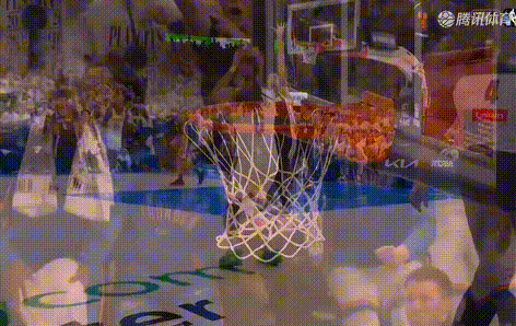 雷霆一波领先到9分！杰林这个眼神👀马刺vs雷霆NBA