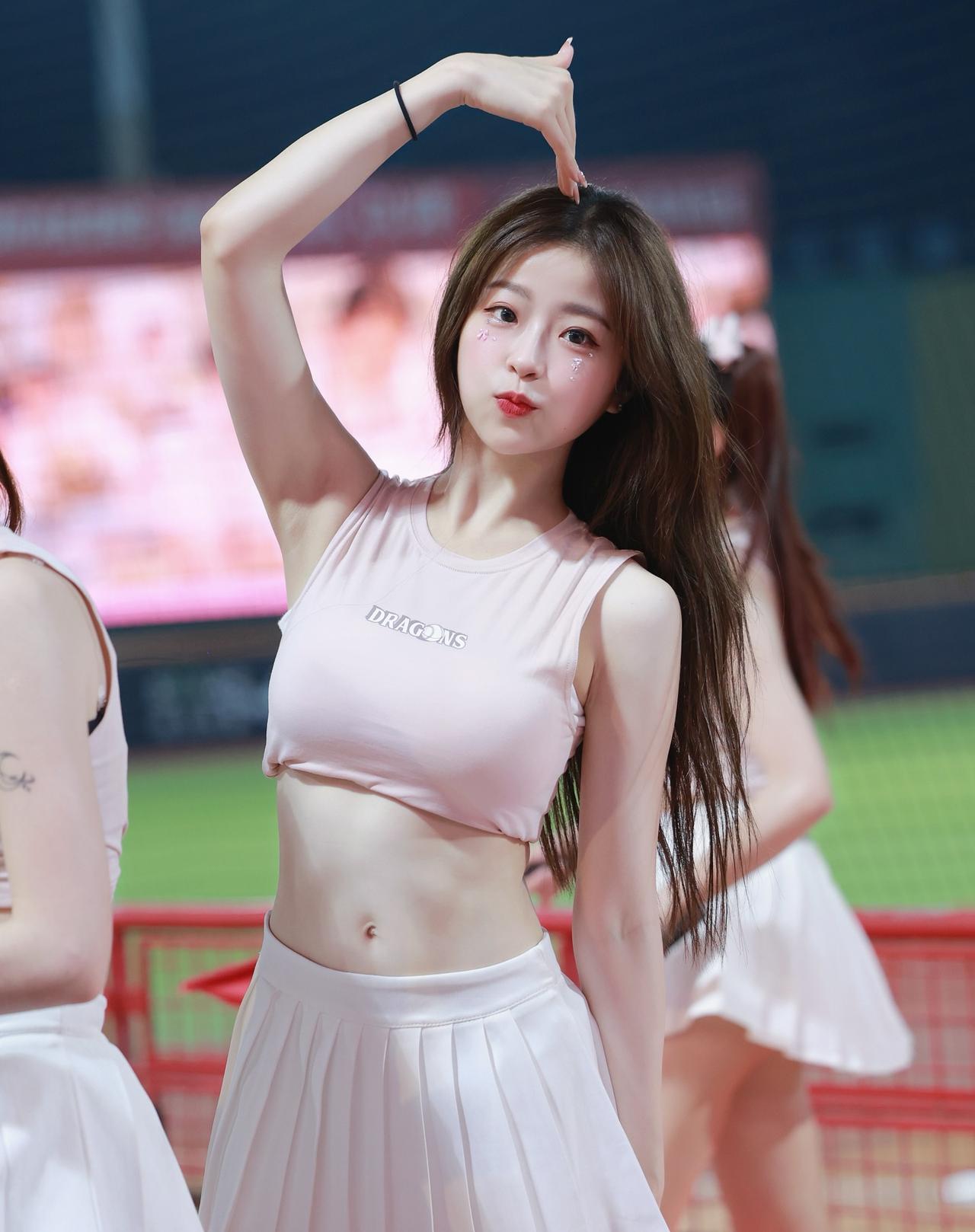 美女 高颜值 完美身材 甜系女孩 好看的小姐姐