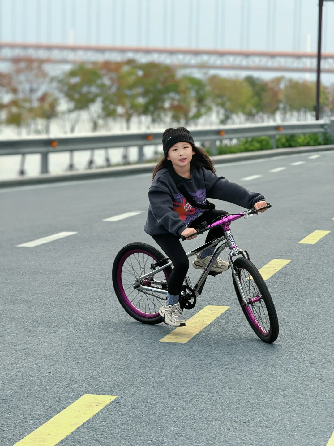 7岁女儿首次体验电镀工艺自行车🚴