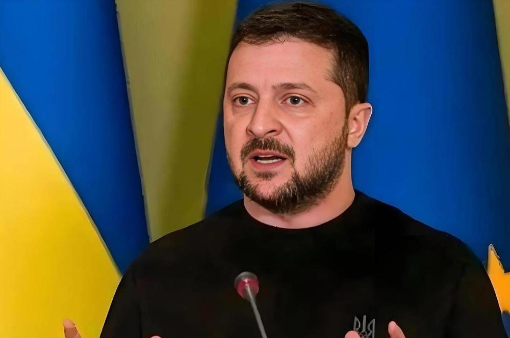 泽连斯基宣布：乌克兰在给中东"保安全"

4月12日，泽连斯基公开表态：乌克兰正