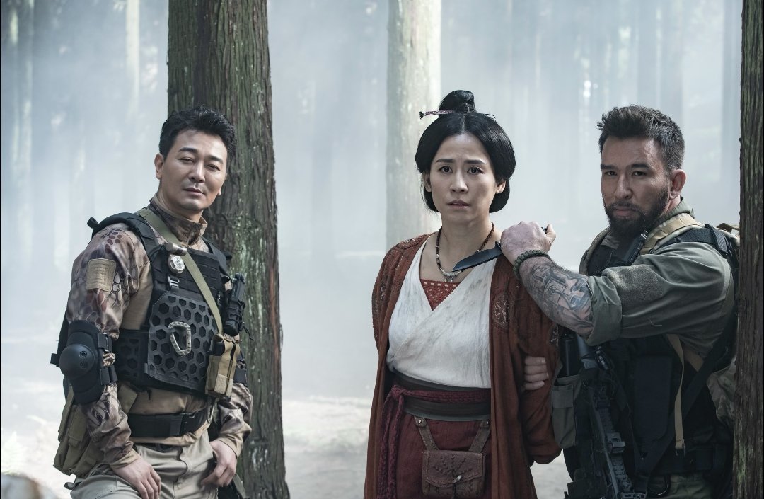 吴樾电影《寻秦记》的一组图片～“经典回归二十年，弹指间。荧幕重逢，江湖未远！” 