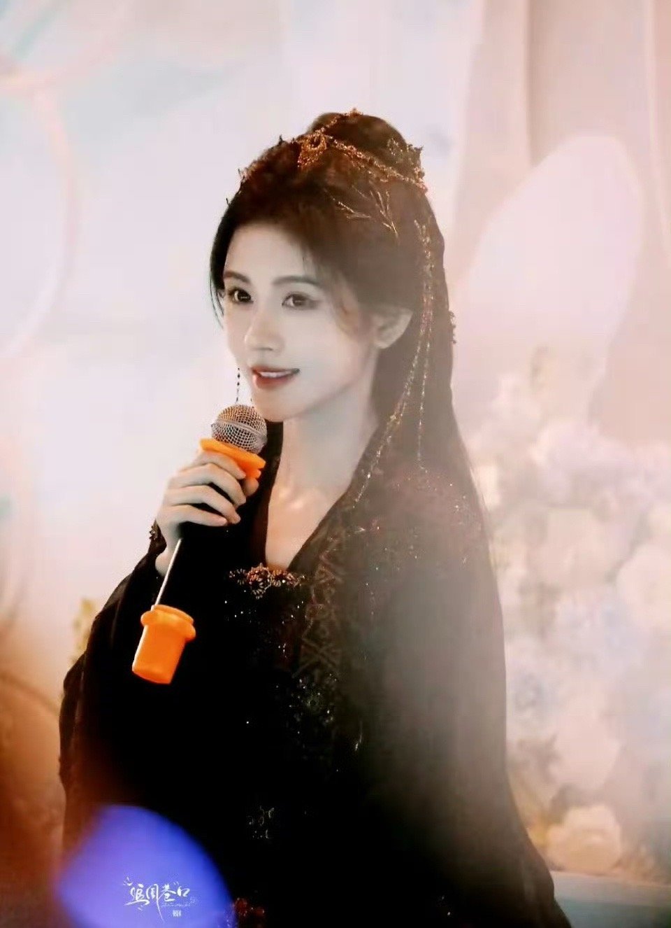 鞠婧祎再演恶女 是不一样小鞠啊，演的了清纯小白花，也演的了恶女！！这个恶女有点甜