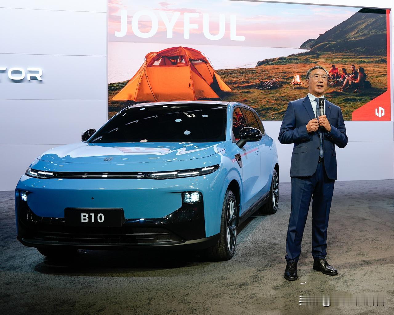 零跑的新车B10，10-15万价位，设计的话，基本和自家的C10一脉相承，其实明