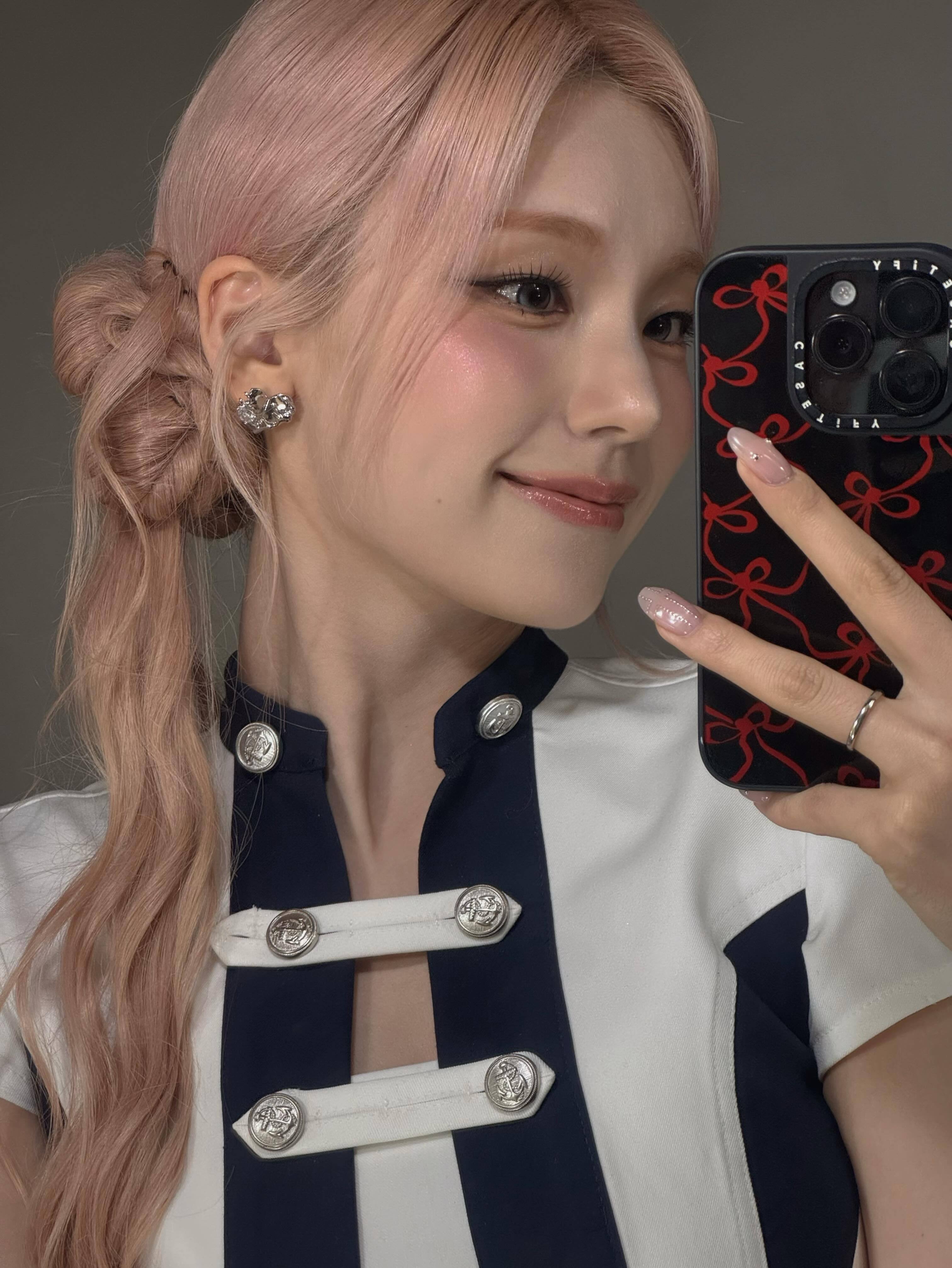 黄礼志  260524 yezyizhereMotto首周结束🖤 