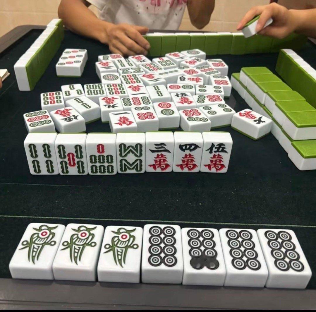 在开阳干点心跳加速刺激的的事[舔屏] ​​​