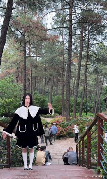 陈都灵跳误闯天家百分百白幼薇灵魂附体实锤！除了角色本人谁会这么适配像素小游戏，陈