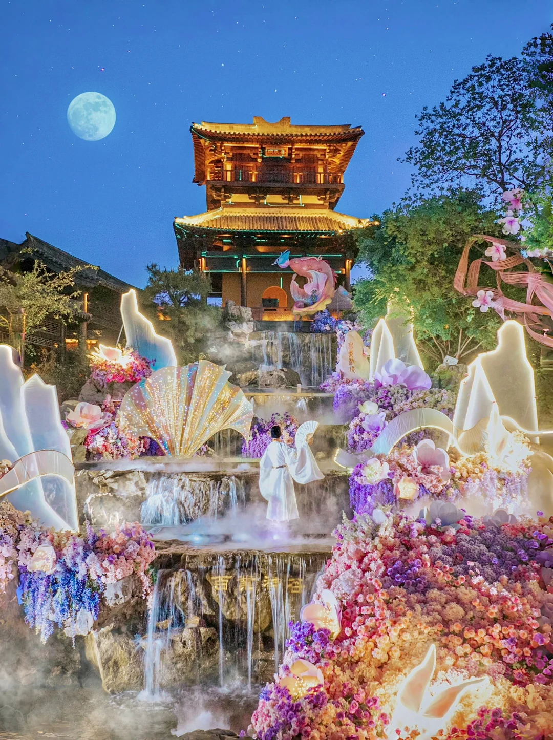 这是江南醉有灵气的仙镇！瑶池花瀑美到窒息