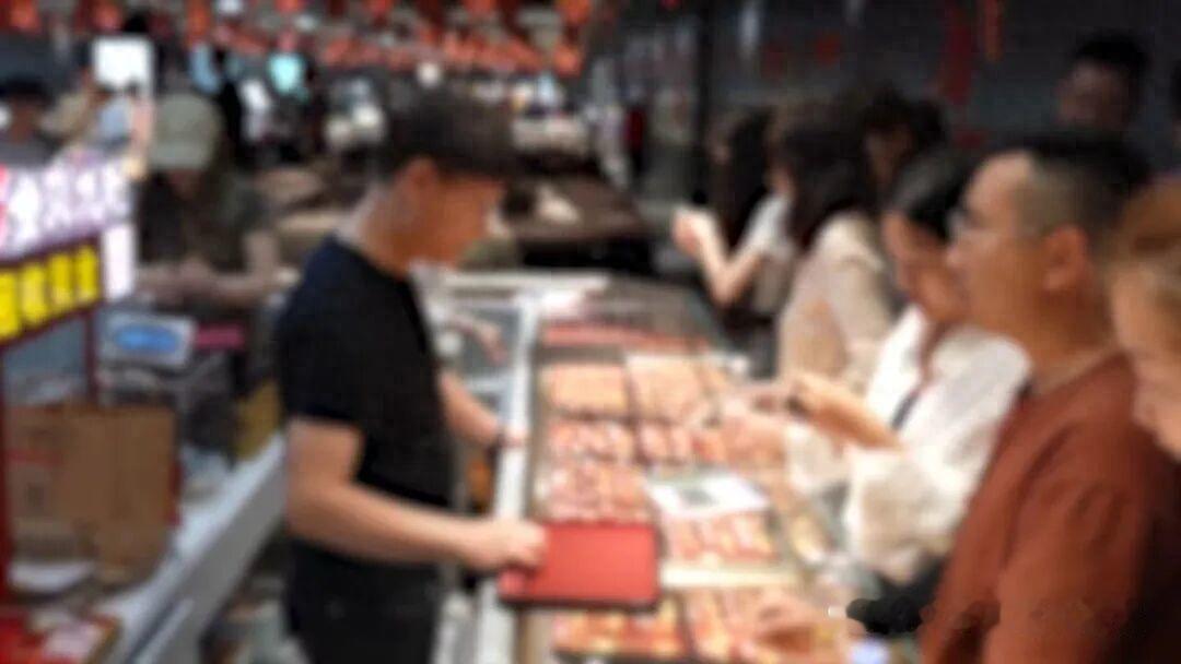 “防不胜防！”上海浦东，一位六旬的退休老人，想靠着闲置资金做点投资补贴晚年生活，