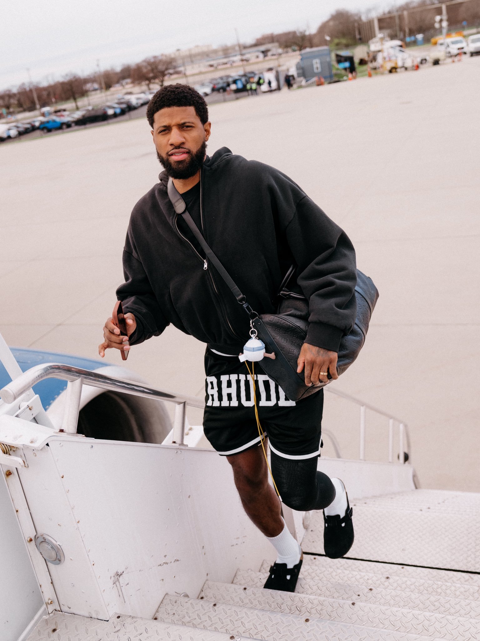 出发夏洛特🛫费城76人