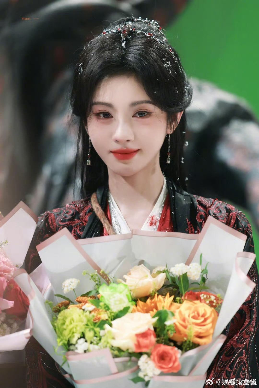 领衔主演鞠婧祎领衔主演陈都灵月鳞绮纪领衔主演鞠婧祎、陈都灵 ​​​