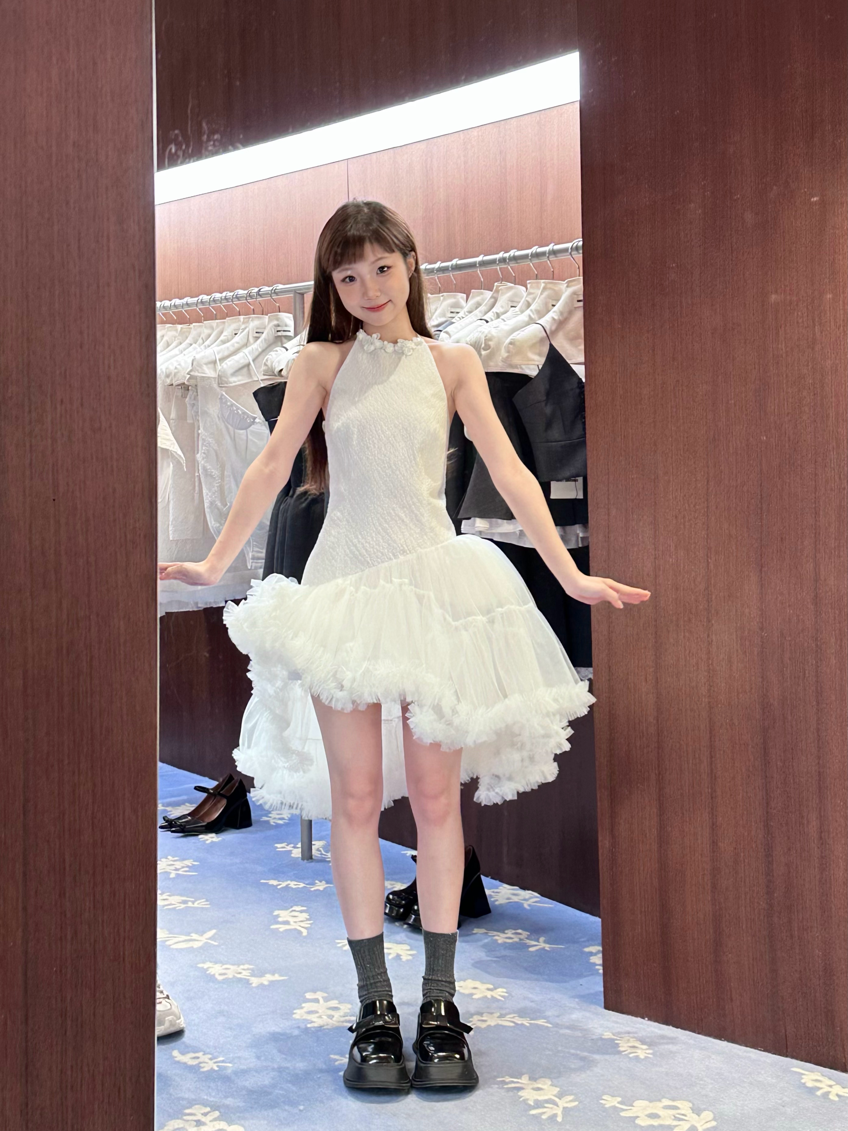 小年快乐老婆们 (ᐢᴖ ·̫ ᴖᐢ)          忙里偷闲shopping