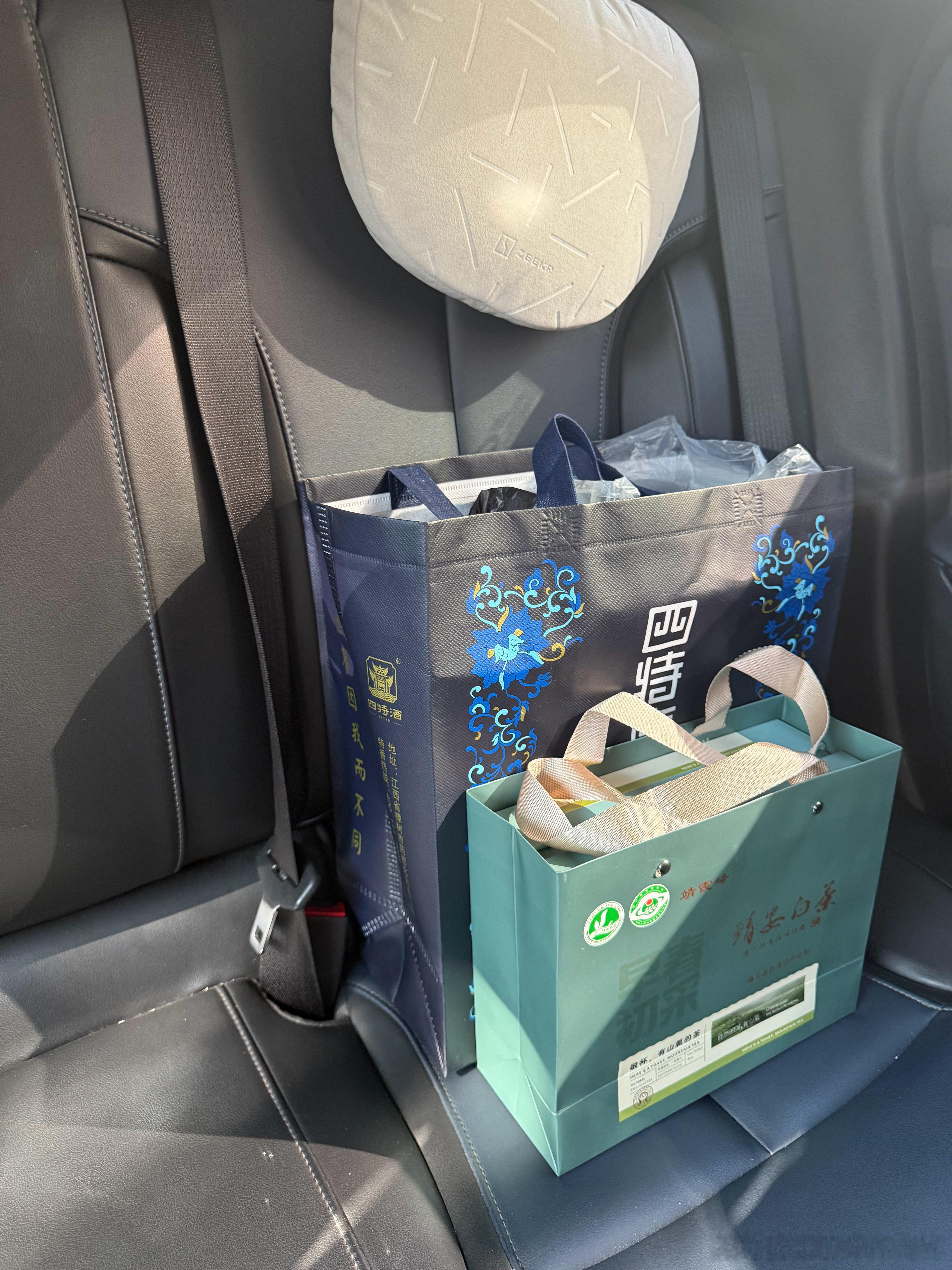 成长的路上都是学习和经历，做事情和做自己本身也就不会任何冲突……取是能力，舍是境