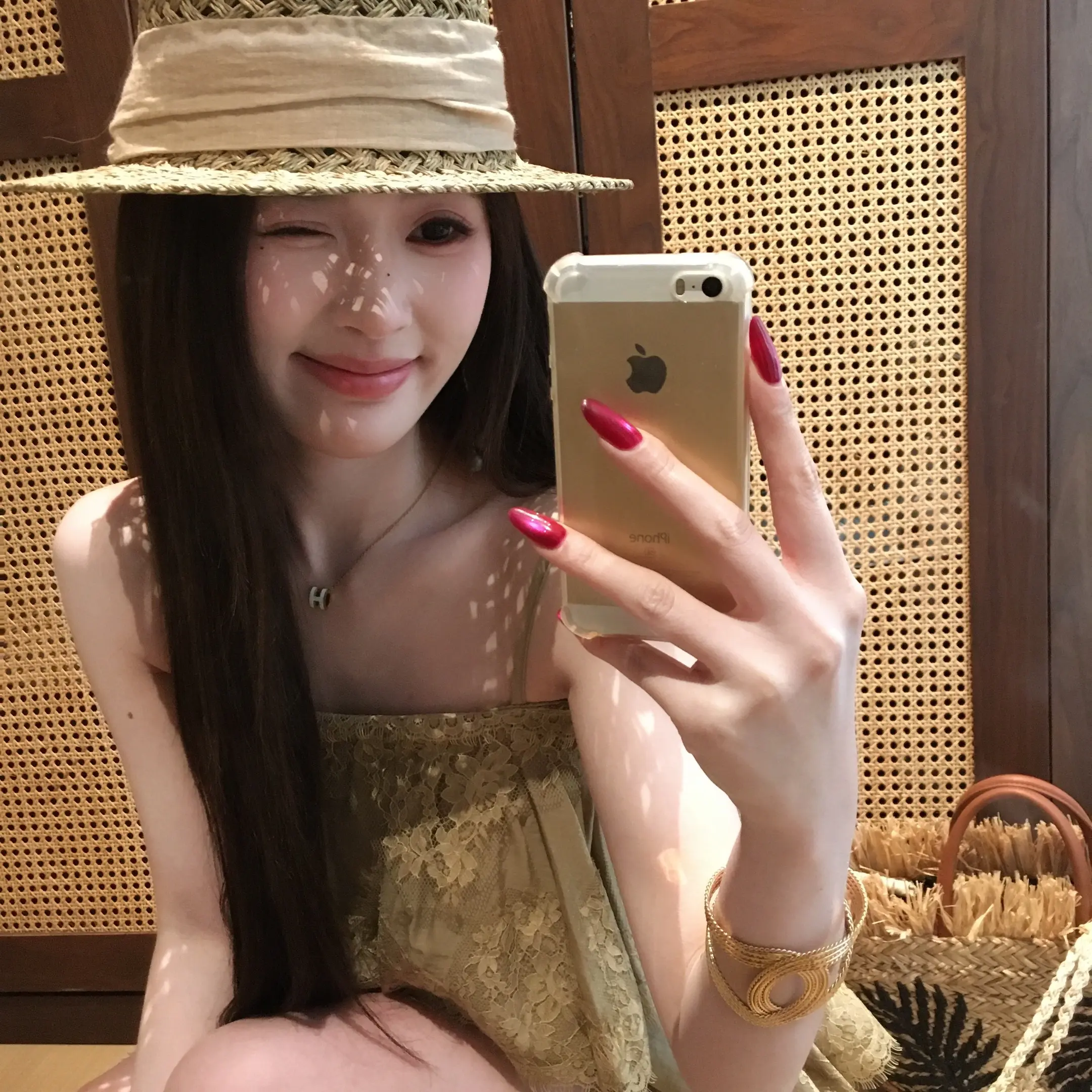 那些问我闹够了没的人 我告诉你我还没开始闹