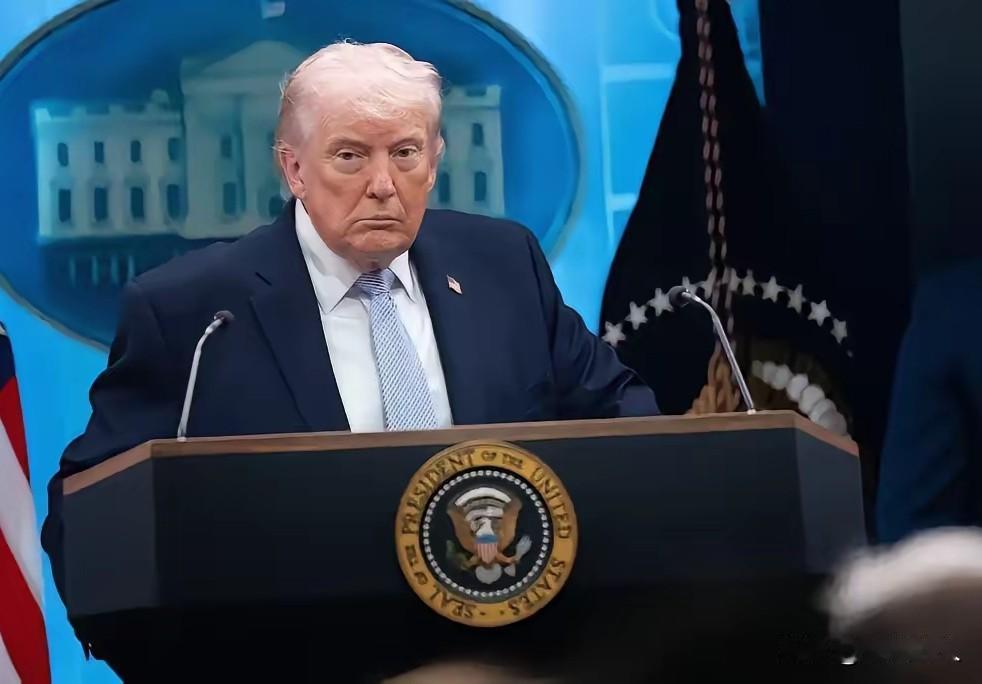 特朗普不满伊朗新提案，核问题须优先解决。

2026年4月28日，美国官员爆出猛