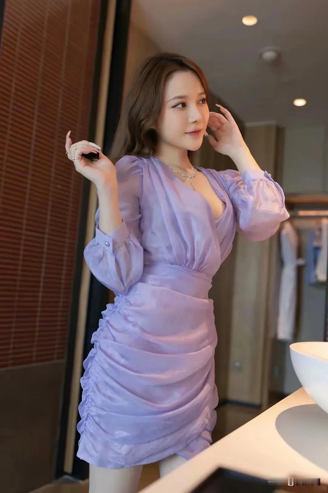女神鱼子酱和瑶瑶