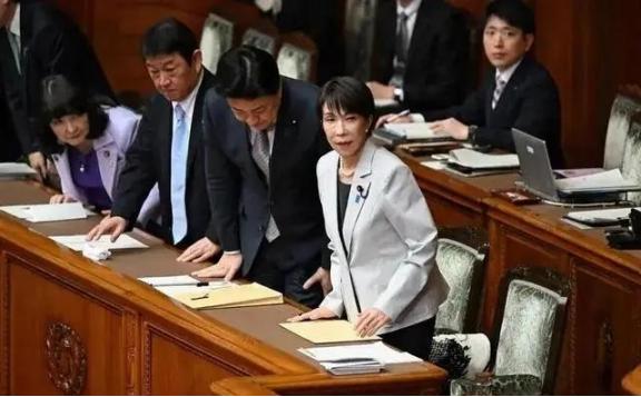 中国对日本的称呼变了！4月以来，北京的外交记者会上，官方表态有了一个明显变化。提