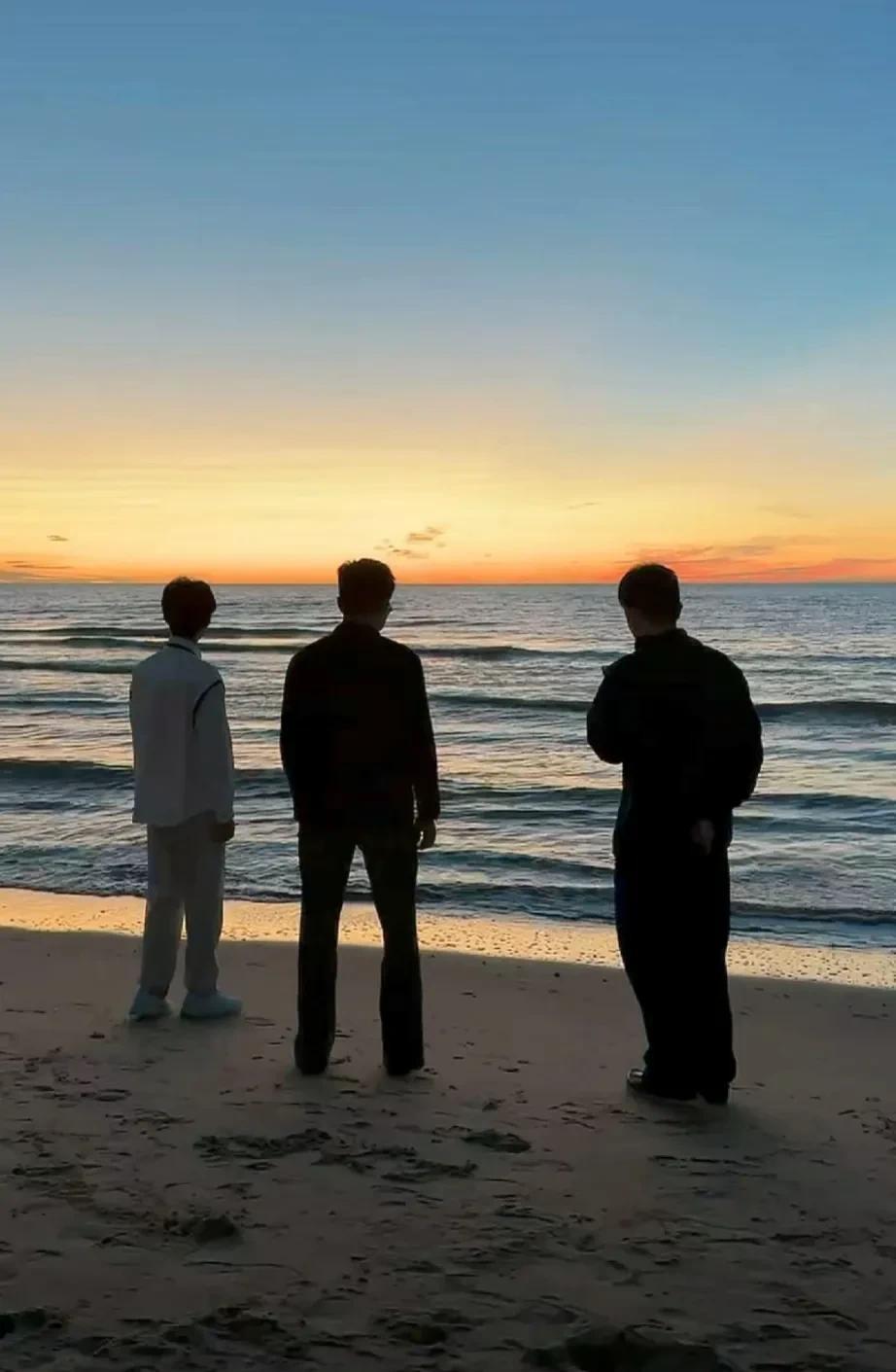 你绝对想不到。早晨的惯例中，通常就是打开手机开始一天的例行公事。但今天，世界用一