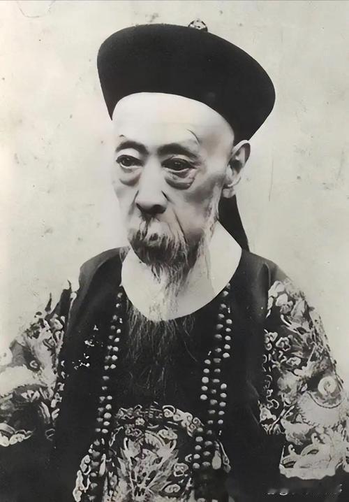大清还没亡，这位铁帽子王就把712.5万英镑存入英国银行，折合如今200多亿
