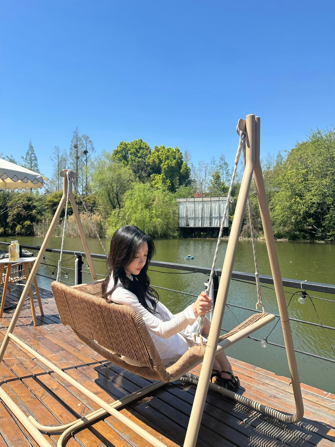 柳柳向凌李政道歉柳柳凌李政互相道歉半熟恋人成年人的体面和解真的太戳人了！二人早已