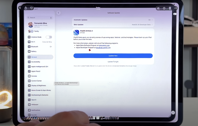iOS 26 Beta 3 上手：又「液」又「固」的玻璃，举棋不定的苹果