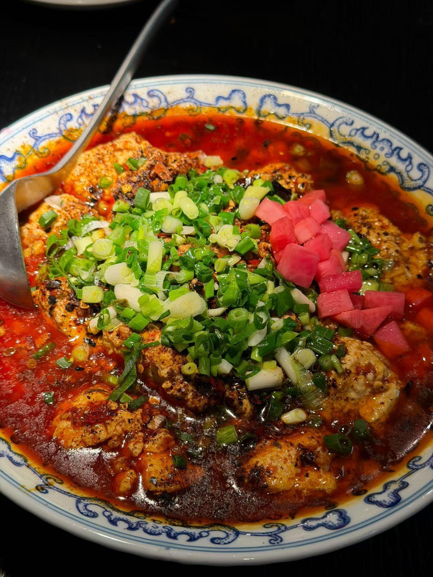算不上惊艳，服务很好。 