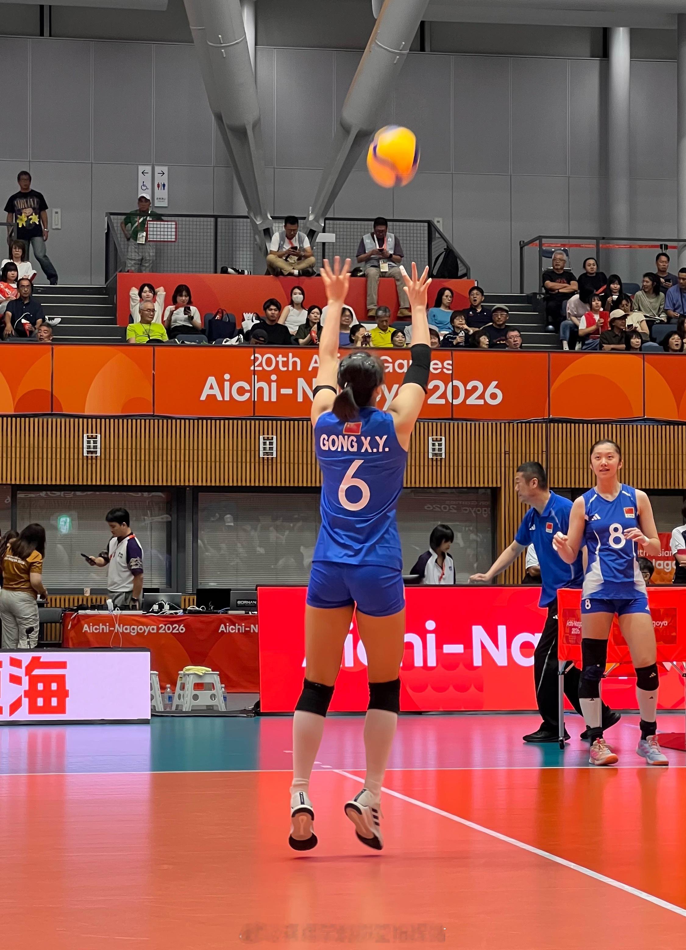 9月22日決赛-金牌赛中国女排vs 日本女排（18:20)下班路上看[無聊]20