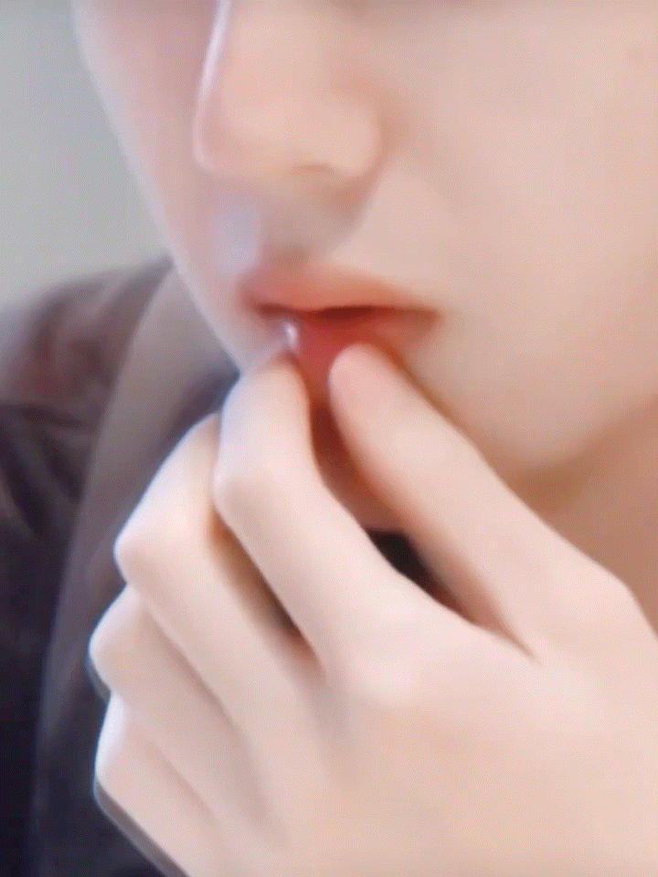 确实看起来就软软的向全世界安利王一博