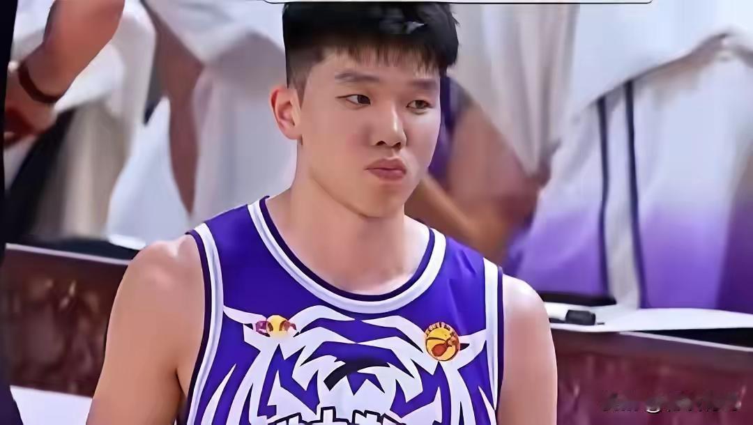拒绝CBA选秀，石奎才是人间清醒啊。
   清华大学的石奎拒绝参加CBA选秀，而