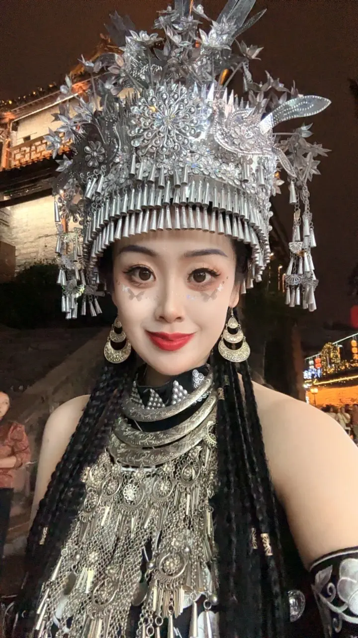 骨子里的傲气，让我不会像任何人低头，生来不会巴结人，风光落魄我都认🥰...