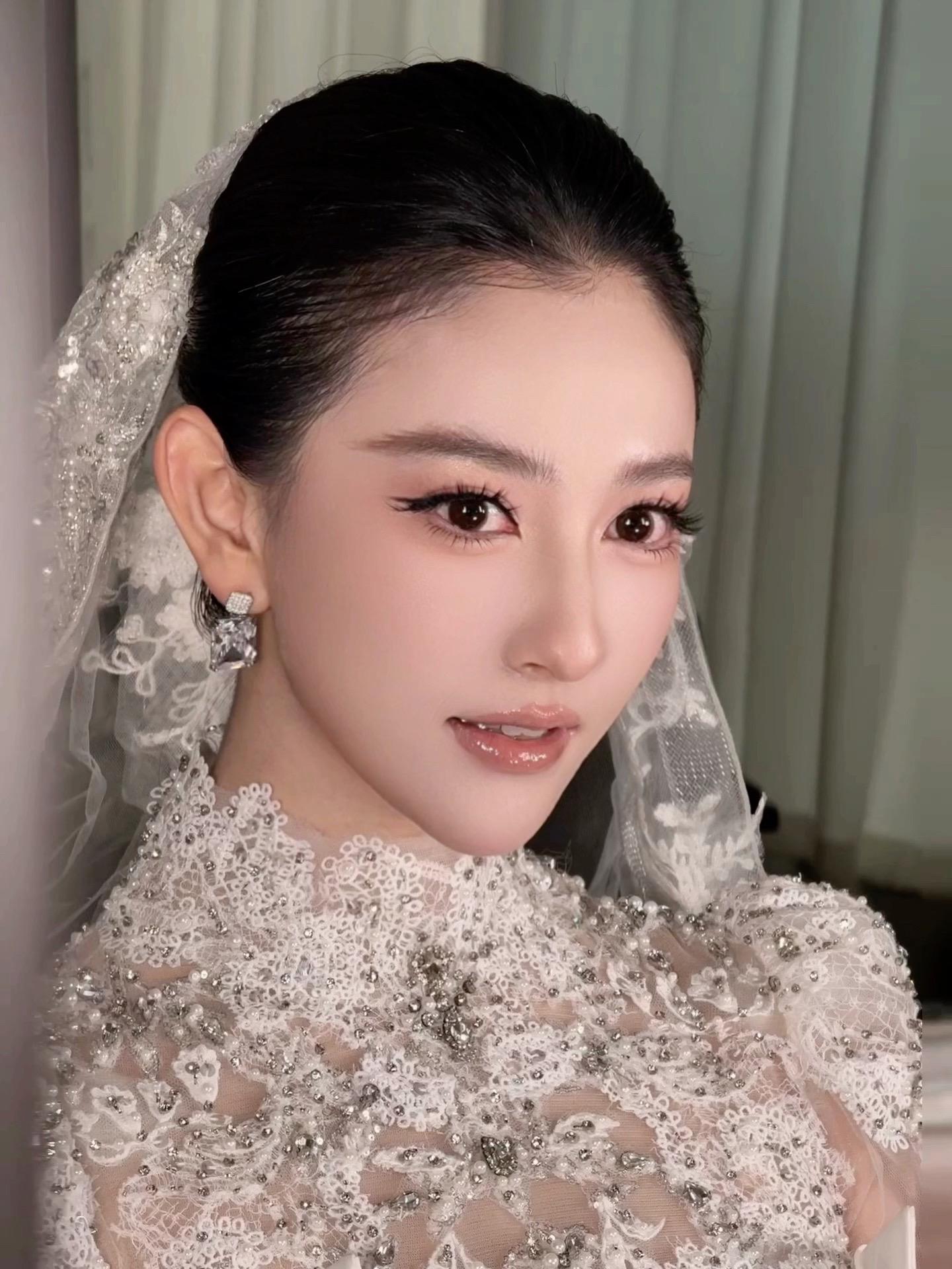 没有对婚姻的丝毫渴望 全是对化妆技术的崇拜