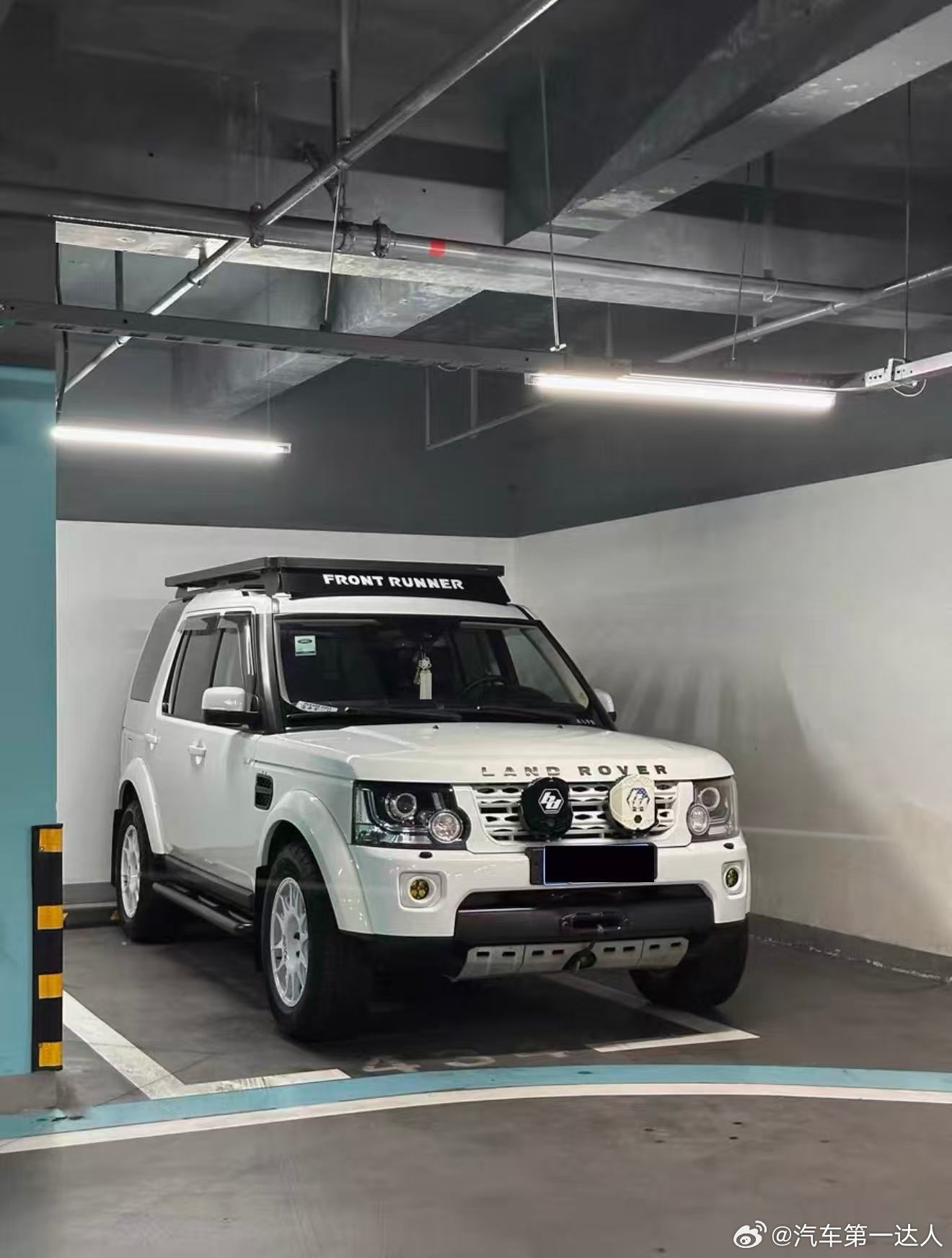 路虎发现 V8，11年12月上牌，深度升级越野性能.带改件，如果你想要精品车，要