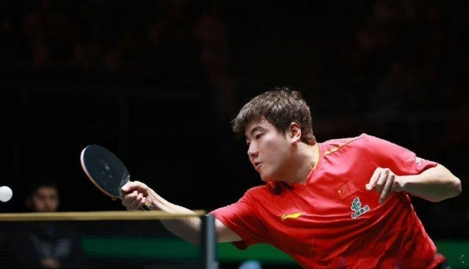 兵乓球中国8-2法国 乒乓球混团世界杯：中国8-2战胜法国，梁靖崑1-2F-勒布