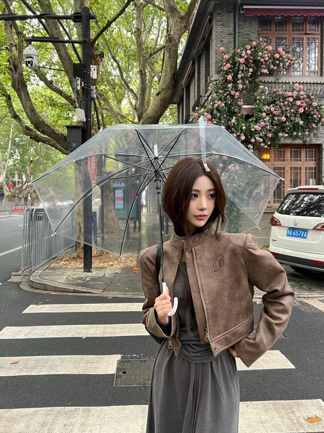 镜头里藏着阴雨天