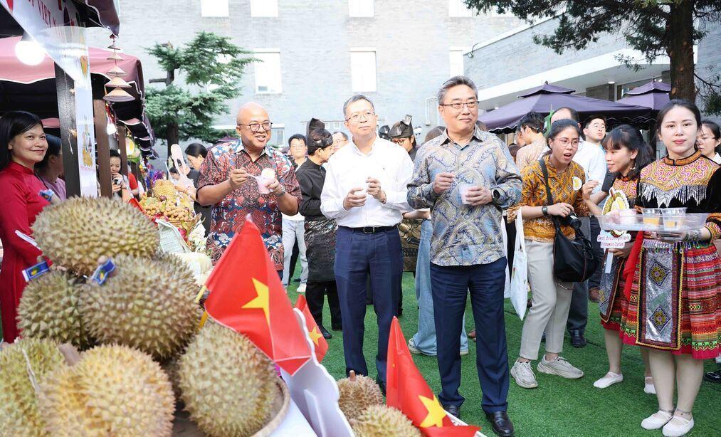 越南40亿美元市场炸了！
泰国那边还在憋大招呢，越南人自己先把40亿美元的金饭碗
