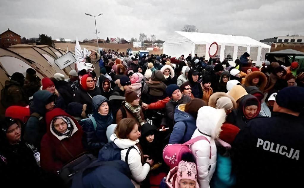 基辅市长公开炮轰泽连斯基：四年不见面，你在国家危难搞内斗！

乌克兰的冬天本来就