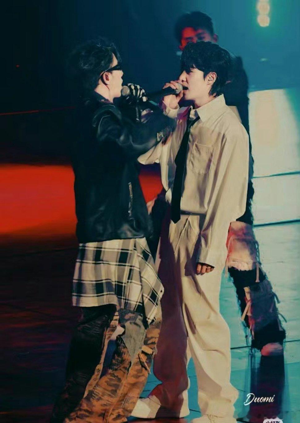 卓沅是鹭卓亲手养大的玫瑰🌹 ​​​