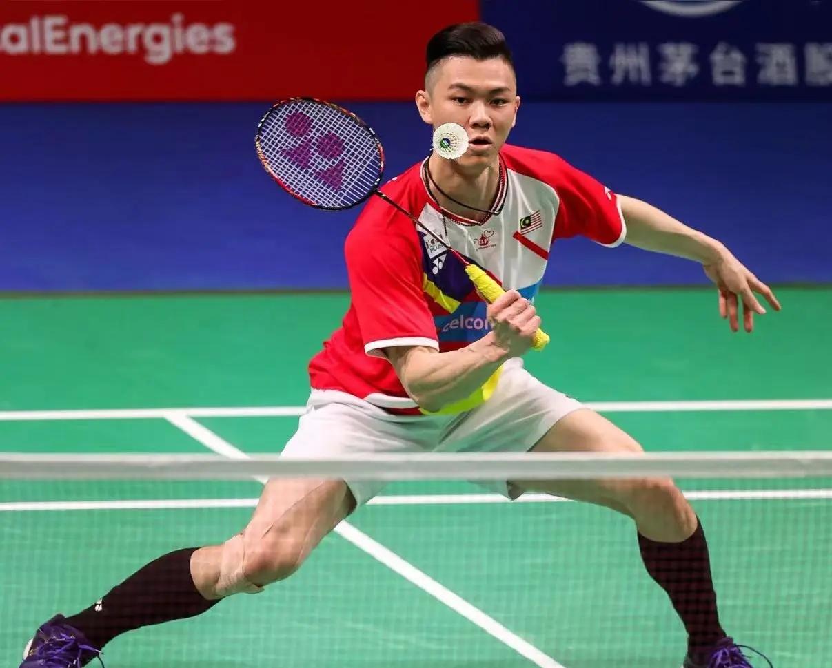 还得是李梓嘉啊，看来马来西亚汤姆斯杯带上李子家是非常正确的一个决定。在昨天小组赛