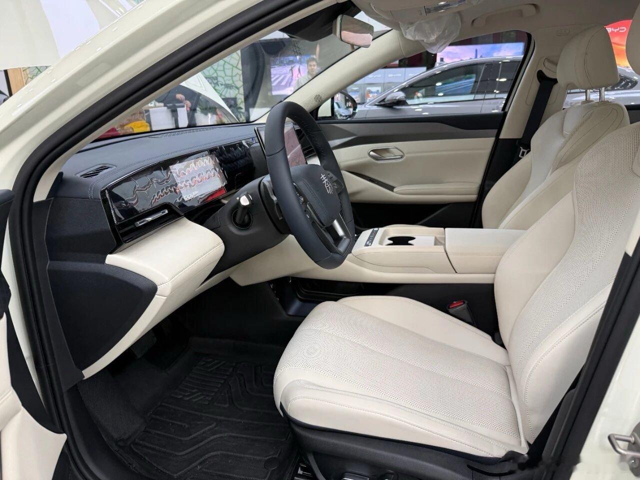 比亚迪首次进入韩国汽车销量前五名比亚迪的成功出海故事正在韩国续写新篇章。当中国新