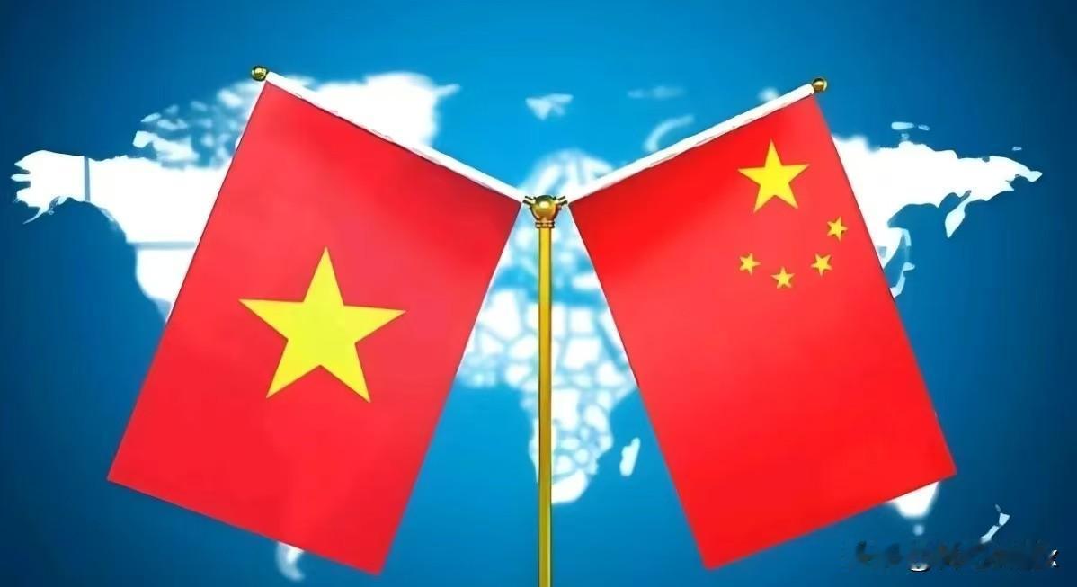 越南开始做小动作了！越南让美国航母开进了越南岘港！

7月30日，"乔治·华盛顿