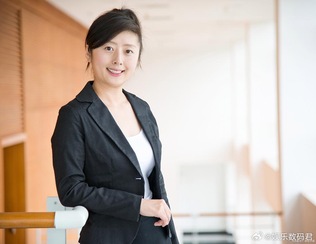 专家称多数女性要扮演7种角色专家称女性是天生的AA制专家 不得不说，女性真的很强