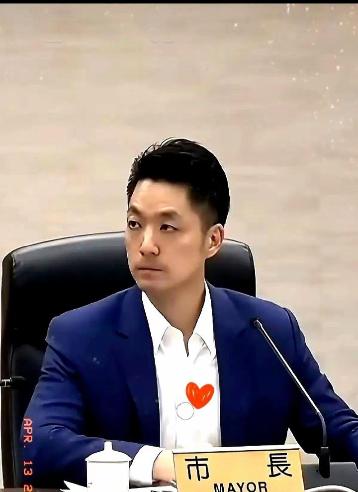 “两蒋灵柩要不要回大陆这事，显然蒋万安着急了！​​但一个问题，直接把蒋万安顶在了