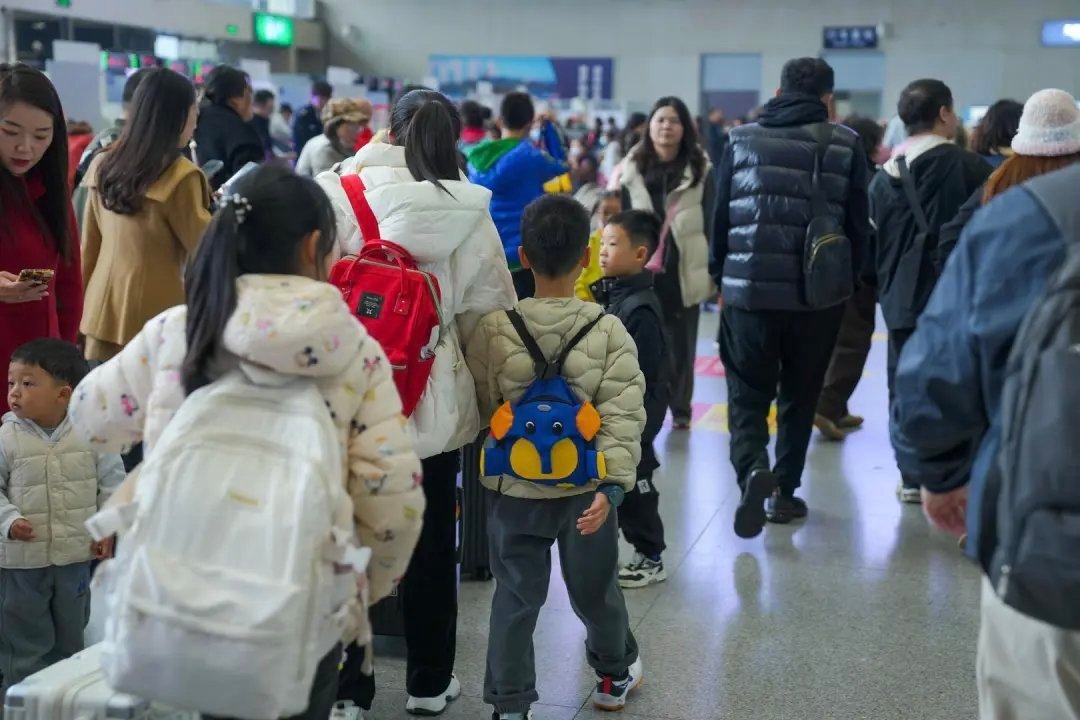 真羡慕现在的中小幼学生，还有春秋假可以放，我们那会听到没听说过啊