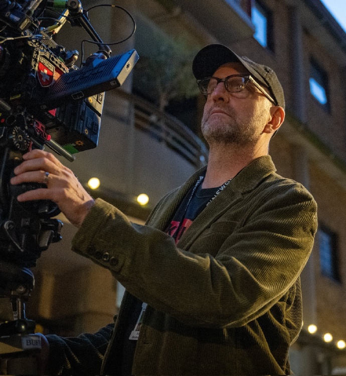 十一罗汉导演新片将使用AI  《十一罗汉》《永不妥协》导演史蒂文·索德伯格正在筹